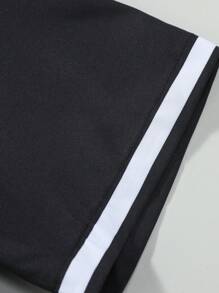 Manfinity Campus Court Áo sơ mi nam tay ngắn cài nút có in chữ, làm quà tặng cho bạn trai, áo sơ mi trở lại trường - màu đen - Xem 7