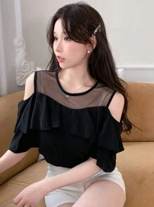 DAZY Blusa de manga corta con cuello redondo, panel de malla y volante en el bajo para salir, tops de verano para mujer