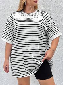 SHEIN CURVE+ Plus Size Round Neck Striped Summer T-Shirt - White - View 1
