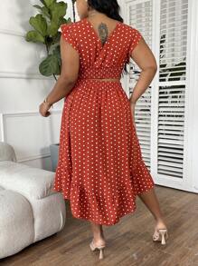 SHEIN Holidaya Conjunto de 2 piezas para mujer de talla grande, top corto de lunares con cuello en V e falda corta con dobladillo de volantes - Multicolor - Ver 2