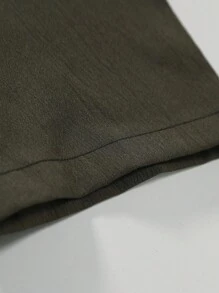 Manfinity Homme Men's Button-Front Textured Short Sleeve Shirt - Army Green - View 3