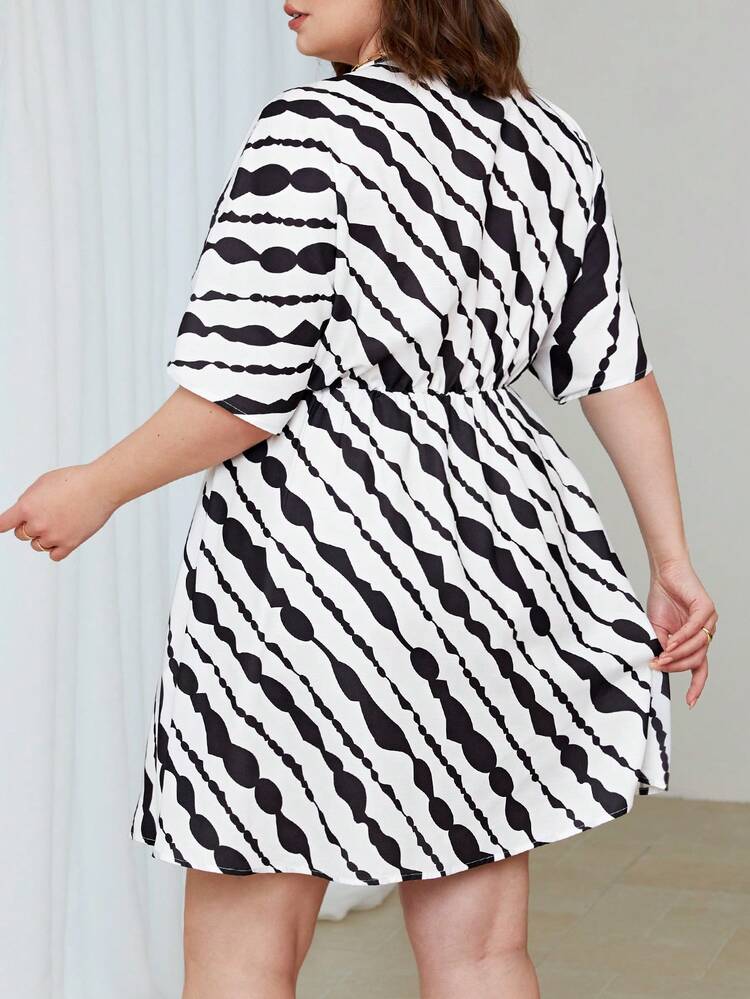 Plus Size Color Block V-Neck A-Line Dress