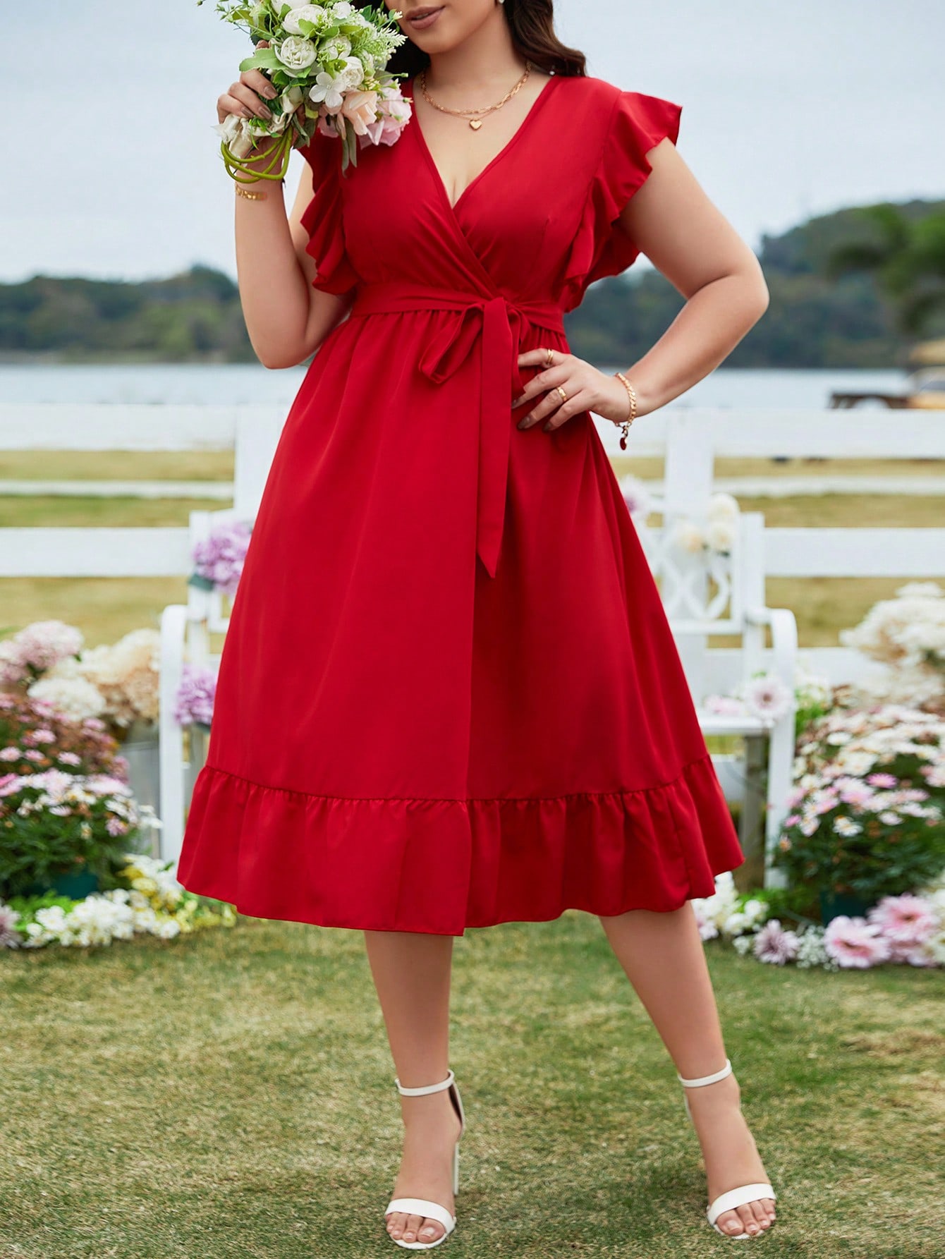 SHEIN LUNE فستان نسائي متوسط الطول مطرز بالكشكش بي...