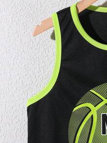 SHEIN 2pcs Tween Boy Loose Fit Sports Graphic Contrast Color Tank Top And Shorts Set,Kids - Green - View 4