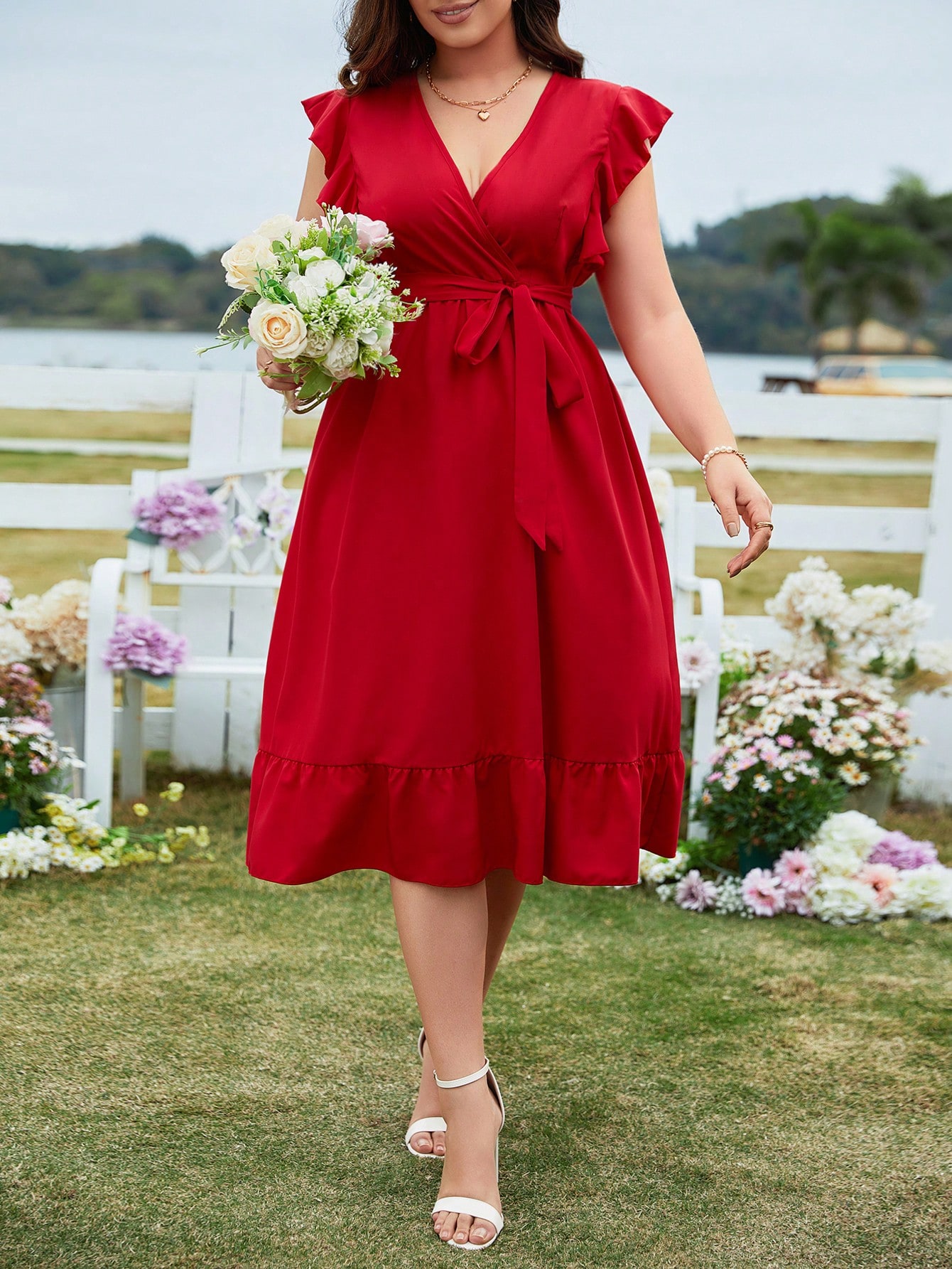 SHEIN LUNE فستان نسائي متوسط الطول مطرز بالكشكش بي...