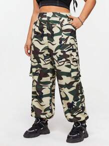 SHEIN EZwear 大尺碼女式休閒迷彩裝貨物褲,街頭穿搭必備 - 咖啡棕 - 查看 5