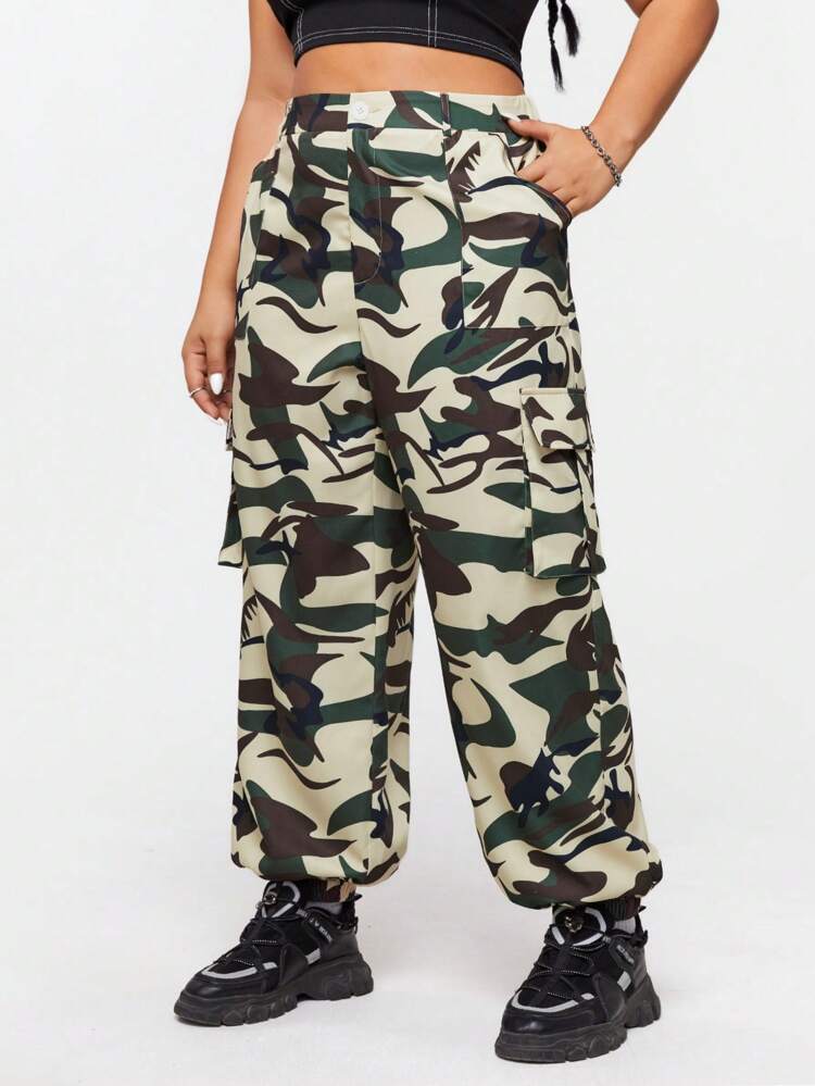 Plus Size Women's Casual Camouflage Cargo Pants For Streetwear