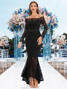 Vestido de dama de honor con hombros descubiertos, encaje y cola de pez en color negro