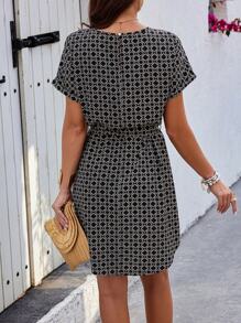 SHEIN Clasi Geometric Printed Round Neckline Elastic Waist Batwing Sleeve Short Sleeve Dress