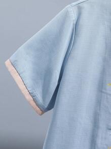 SHEIN Set da 2 pezzi composto da camicia a maniche corte con colletto alla coreana e stampa in caratteri cinesi, e pantaloncini per ragazzi pre-adolescenti, stile casual cinese