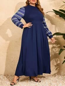 Mulvari 加大尺碼女士立領幾何印花長袖連衣裙,拼接設計 - 藏蓝色 - 查看 6