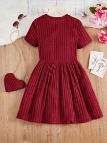 SHEIN Tween Girls' Knitted Solid Color Short Sleeve Dress With Round Neckline And Heart Shaped Crossbody Bag - Burgundy - View 2