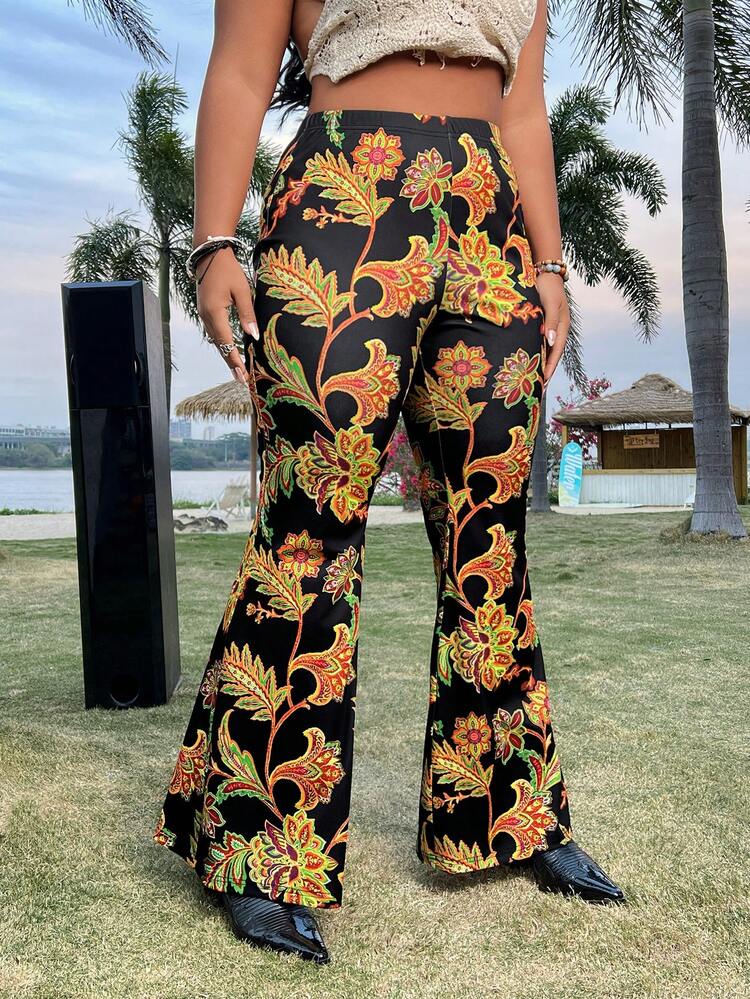 Plus Size Botanical Printed Flared Pants