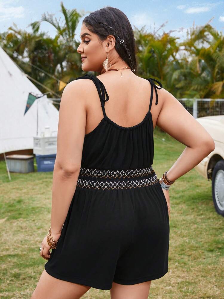 Plus Size Color Blocking Halter Romper With Waist Belt And Pockets, Perfect For Vacation