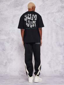 SUMWON Áo thun có in hình đồ họa mặt trước và mặt sau - màu đen - Xem 2