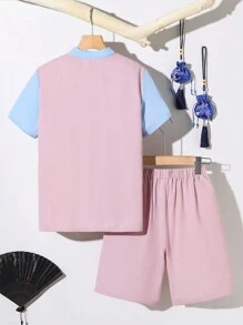 SHEIN Set da due pezzi con camicia a collo alto e pantaloncini stile Hanfu, in colore a blocchi, casual, per ragazzi pre-adolescenti