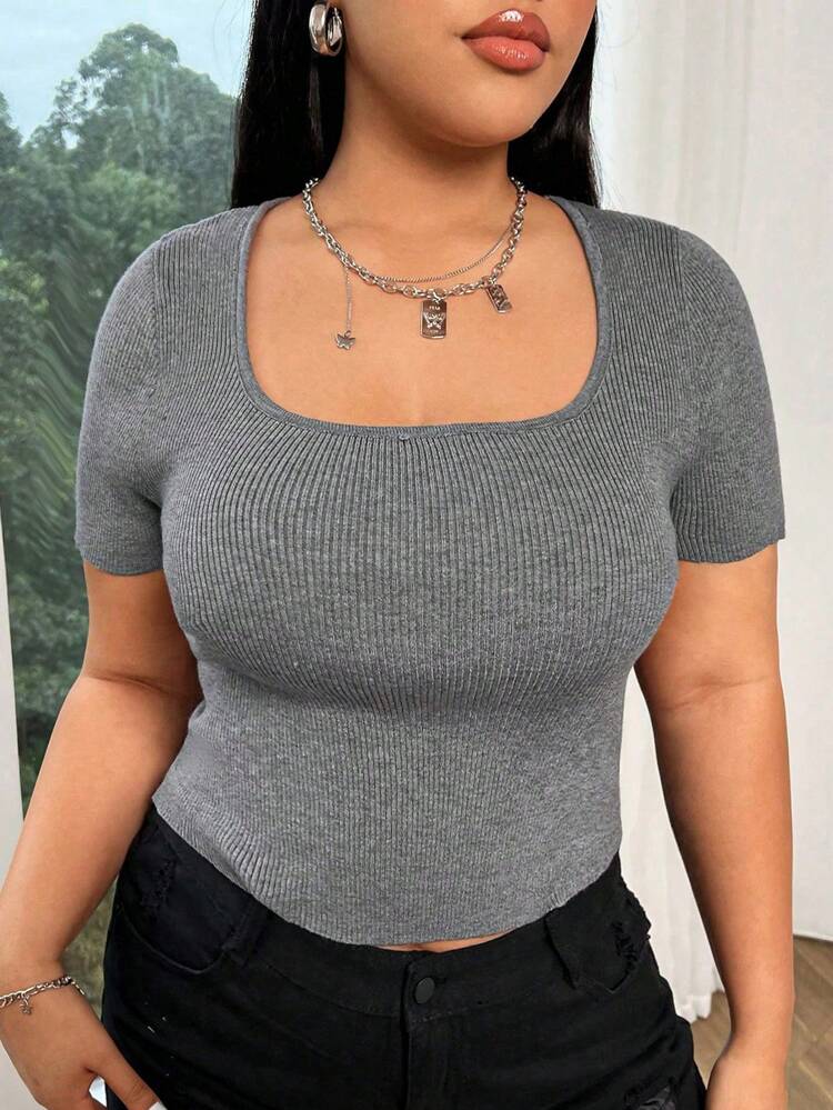 Plus Size Women's Short-Sleeved Knit Top In Ribbed Texture