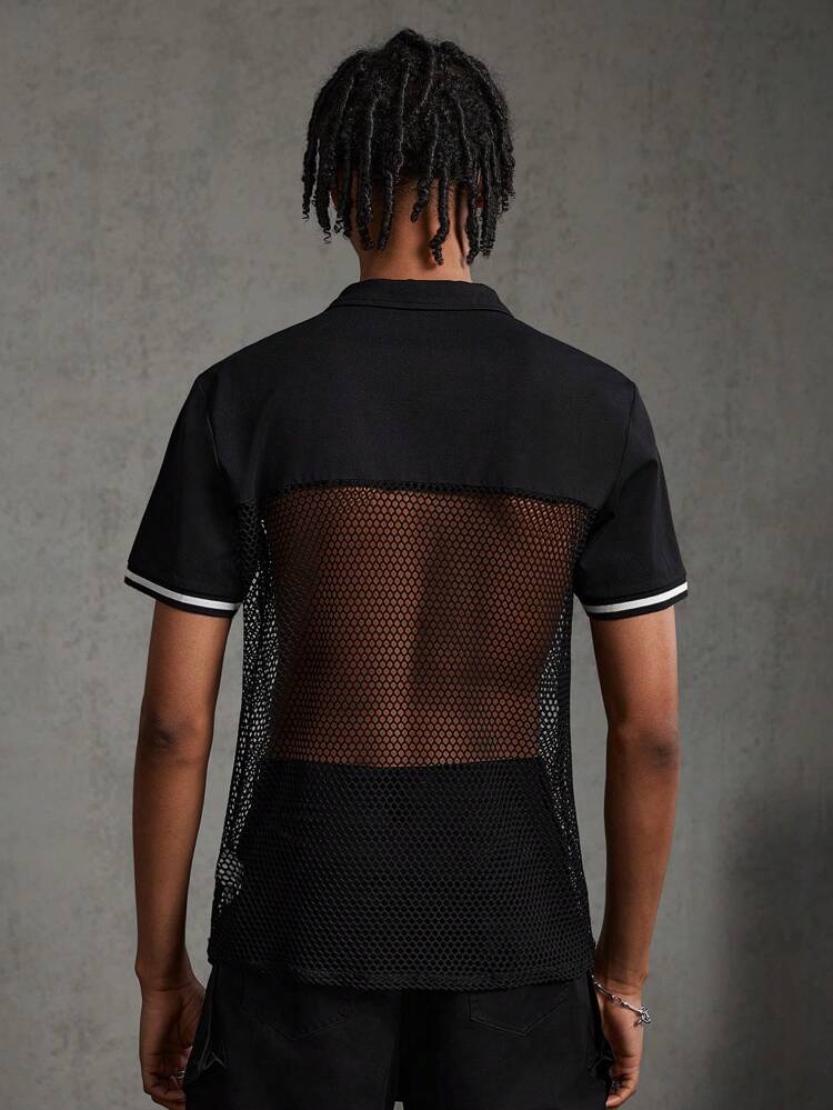 Men's Knitted Casual Polo Shirt With Mesh & Badge Detail