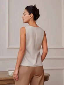 女士方领短袖纽扣开衩下摆修身休闲宽松背心，Old Money 短款上衣，露背商务休闲上衣，春夏 - 卡其色 - 查看 2