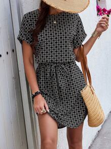SHEIN Clasi Geometric Printed Round Neckline Elastic Waist Batwing Sleeve Short Sleeve Dress