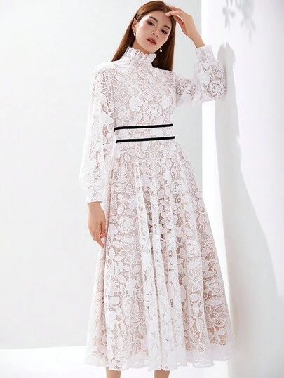 Delicate Embroidery & Lace Hollow-Out Long Formal Dress
