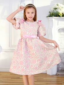 SHEIN Leap Crew 女童圓領花卉提花高腰連身裙,泡泡袖和蝴蝶結裝飾