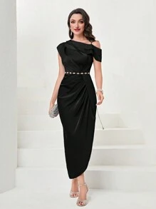 Modelyn Ladies' Solid Color One Shoulder Sleeveless Pleated Dress - Black - View 6