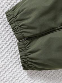 SHEIN Playful Pals 嬰兒男寶寶字母印花短袖t恤和褲子套裝