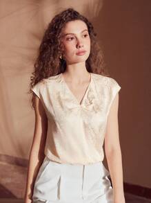 MOTF PREMIUM SILK V-NECK BATWING SLEEVE JACQUARD TOP