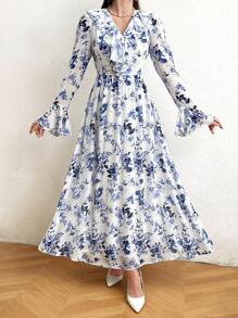 Modelyn Floral Printed Ruffle Hem Dress With Flare Sleeves Long Evening Dresses - Blue and White - View 5