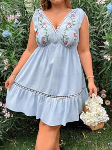 Flirla Rochie Dimensiune Plus Model Floral Cu Tivul Volanat - Albastru - Vizualizare 3