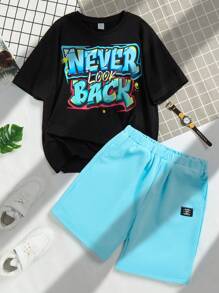 SHEIN Teen Boy Casual Graffiti & Letter Print Round Neck Pullover Short Sleeve T-Shirt And Knitted Letter Pattern Shorts Set