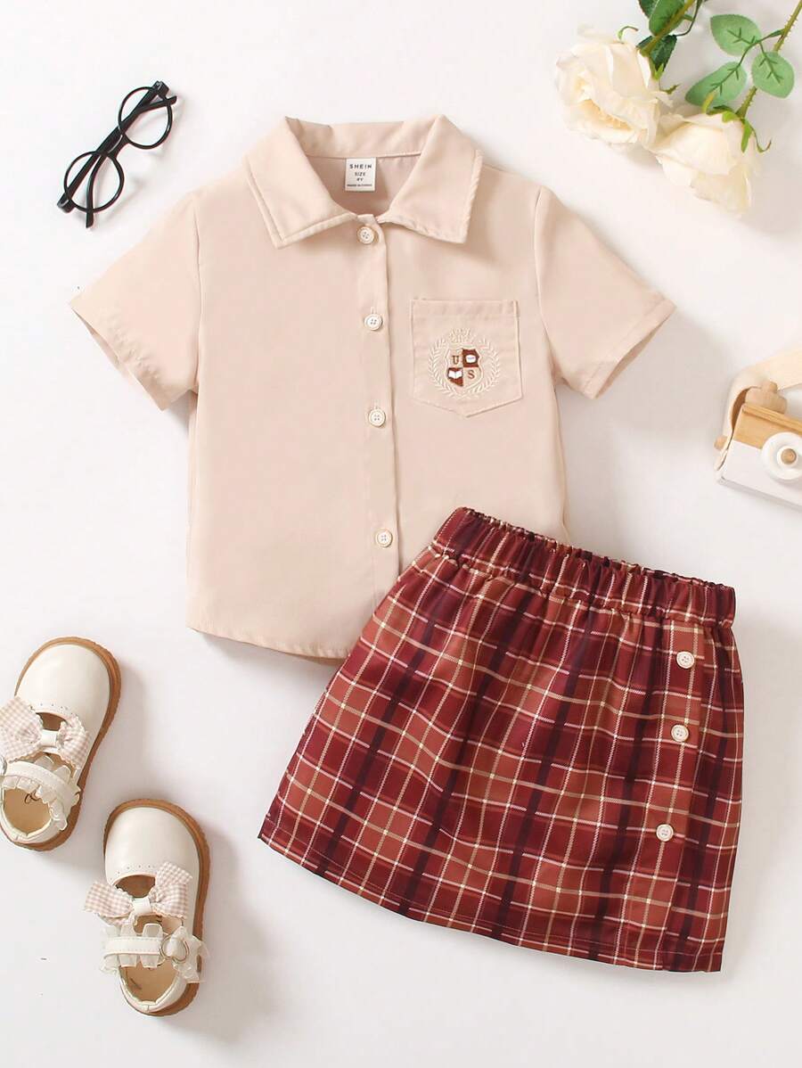 SHEIN 少女字母繡短袖襯衫與格紋裙子套裝 - 卡其色 - 查看 1
