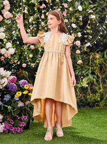 SHEIN 女童圆领不对称下摆连衣裙，荷叶边袖子，肩部有花朵装饰 - 杏色 - 查看 9