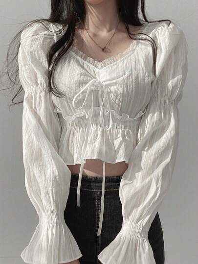 女士休闲纯色喇叭袖短款衬衫，春夏