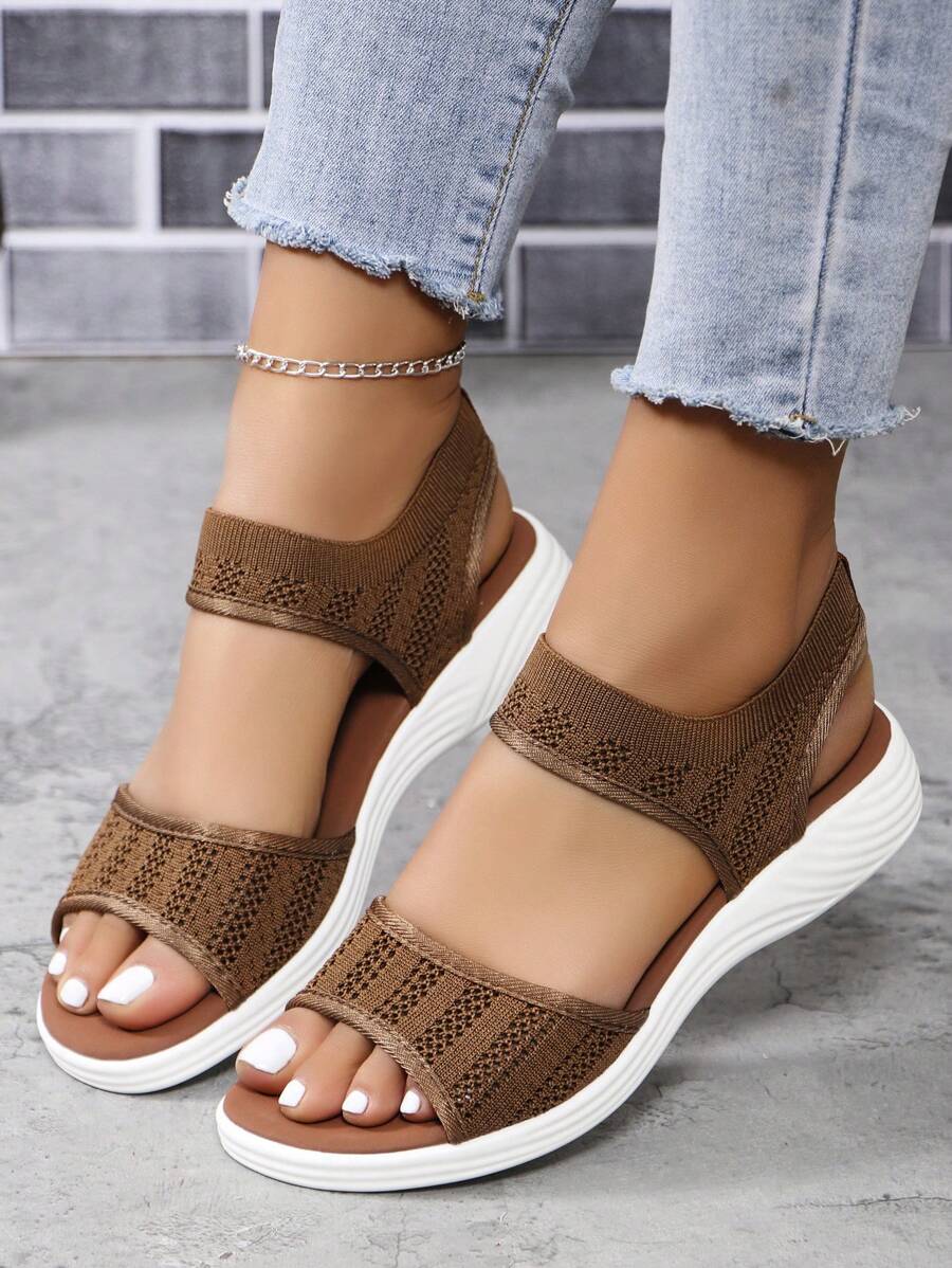 Của phụ nữ Thoáng khí Dép xăng đan Với Đàn hồi Rộng Dây đai , Giải trí Và Điền kinh - màu nâu - Xem 1