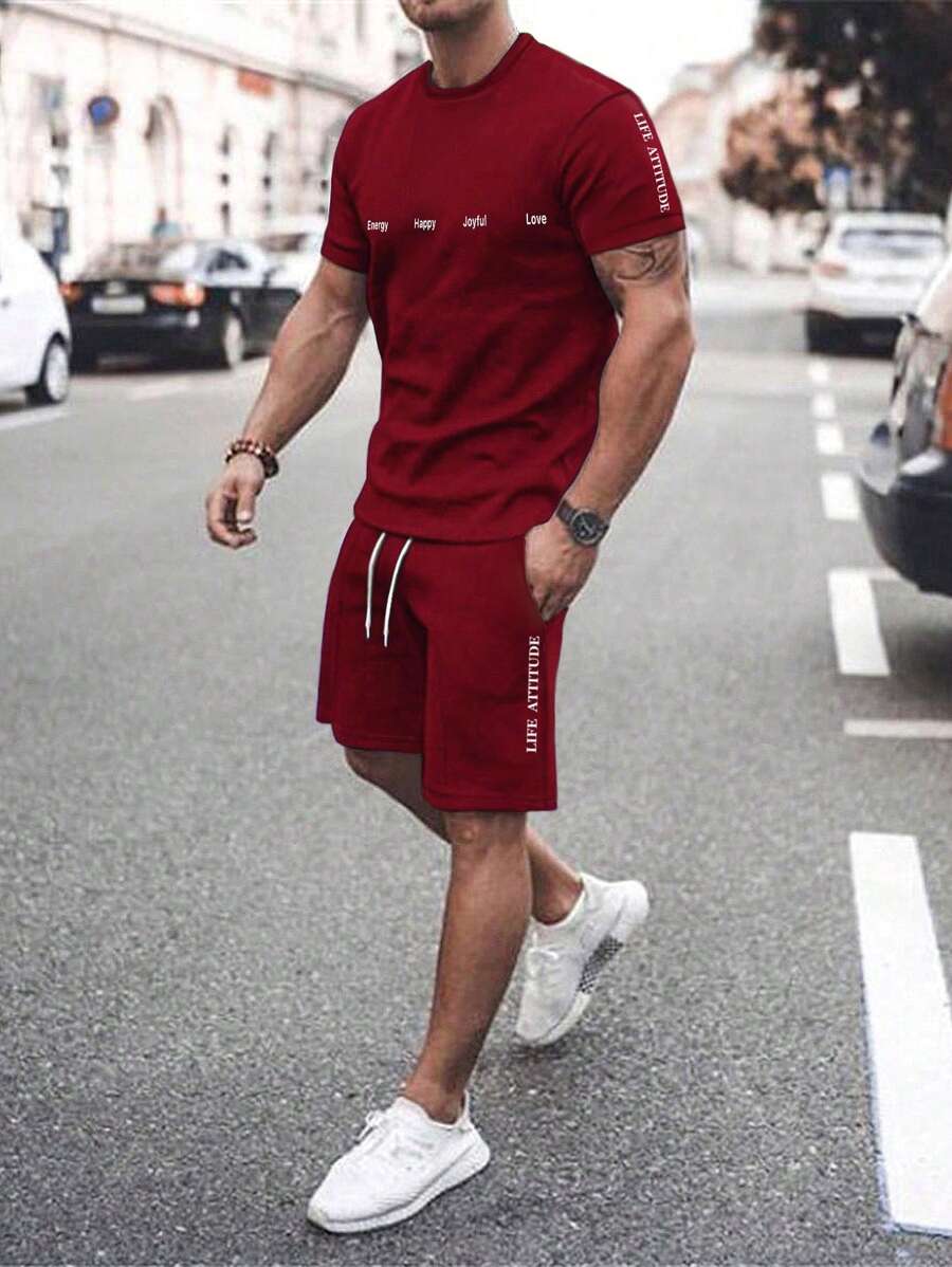 Manfinity Homme Nam In thư Vòng cổ Ngắn tay Áo thun Và Bộ quần short - Đỏ - Xem 1