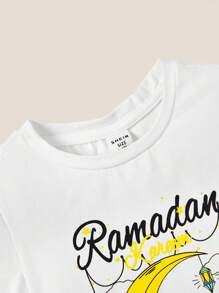 SHEIN Baby Boy Casual Moon And Pattern Short Sleeve T-Shirt With Elastic Waist Shorts Set