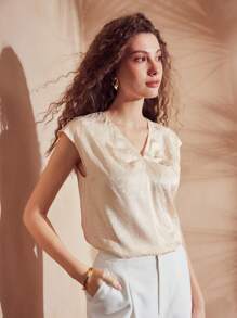 MOTF PREMIUM SILK V-NECK BATWING SLEEVE JACQUARD TOP