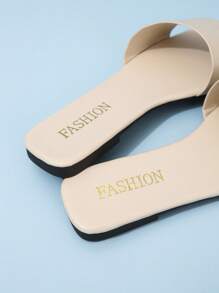 Ladies' Simple Beige Flat Sandals With Strap For Fashionable College Style - Beige - View 3
