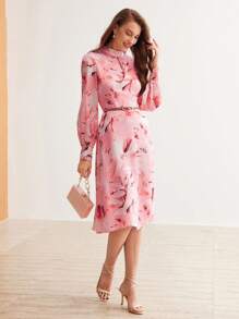 MOTF PREMIUM 絲光植物印花鑰孔領氣球袖連身裙 - 彩色 - 查看 5