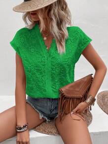 EMERY ROSE Women's Lace Patchwork Short Sleeve Burnout Embroidery Shirt - Green - View 3