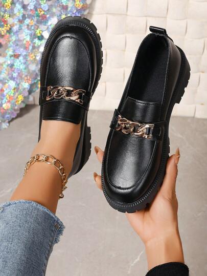 Mocassini classici da donna con decorazione a catena e tacco a blocco, comodi ed eleganti mocassini flat per l'autunno/inverno