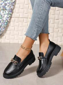 Giày lười nữ bằng da PU màu trơn, trang trí dây xích kim loại, kiểu dáng thanh lịch và thời trang, phù hợp cho việc đi lại hàng ngày, thoải mái và chống trơn trượt. - màu đen - Xem 3