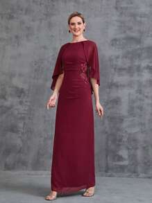 Abito Da Festa Donna Con Cappa, Applicazioni Floreali In Chiffon