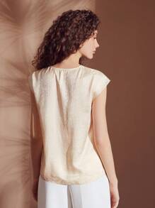 MOTF PREMIUM SILK V-NECK BATWING SLEEVE JACQUARD TOP