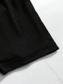 SHEIN 年輕男孩蜘蛛印花圓領短袖上衣和短褲套裝 - 黑色 - 查看 4