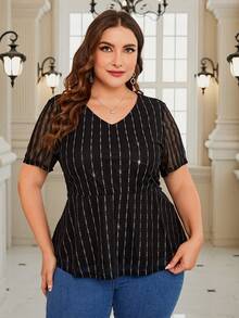 SHEIN Clasi 大尺碼網眼v領休閒t恤 - 黑色 - 查看 4