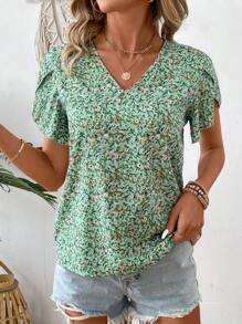EMERY ROSE Women's Casual Floral Print Shirt With V-Neckline And Ruffled Sleeves