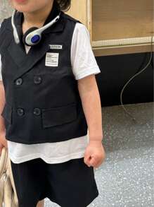 SHEIN Young Boy Spring/Summer Stylish Black Collared Sleeveless Jacket With Letter Patch Matched With Solid Color Shorts
